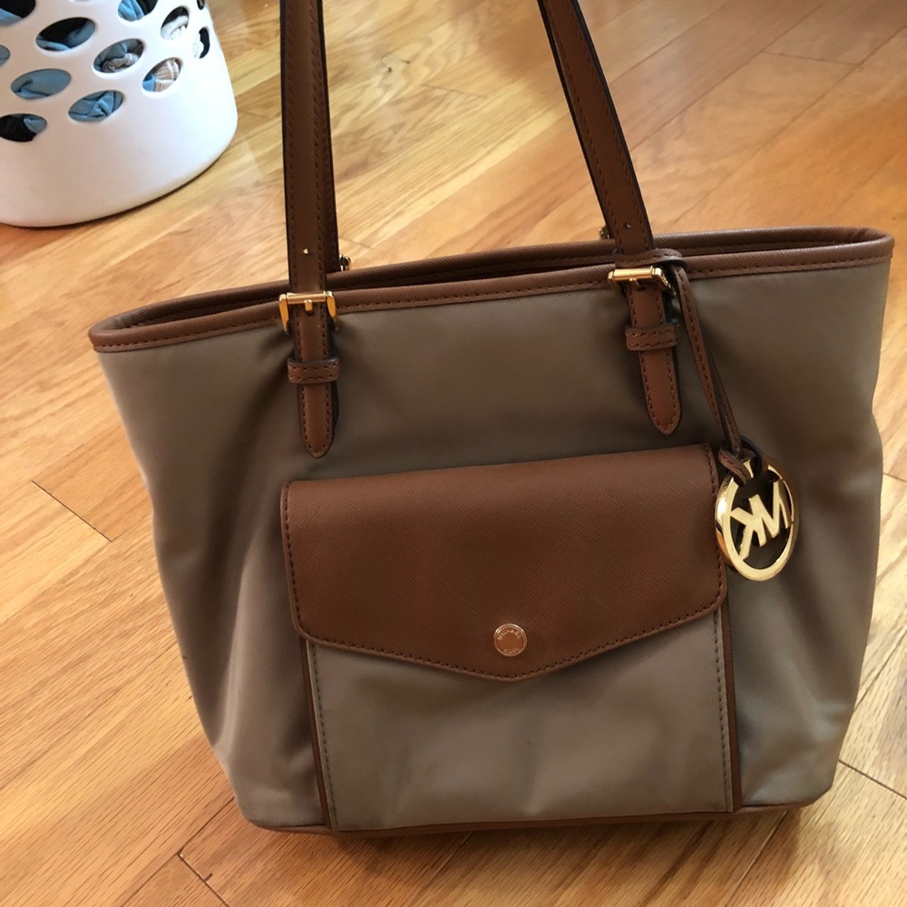 Micheal kora purse